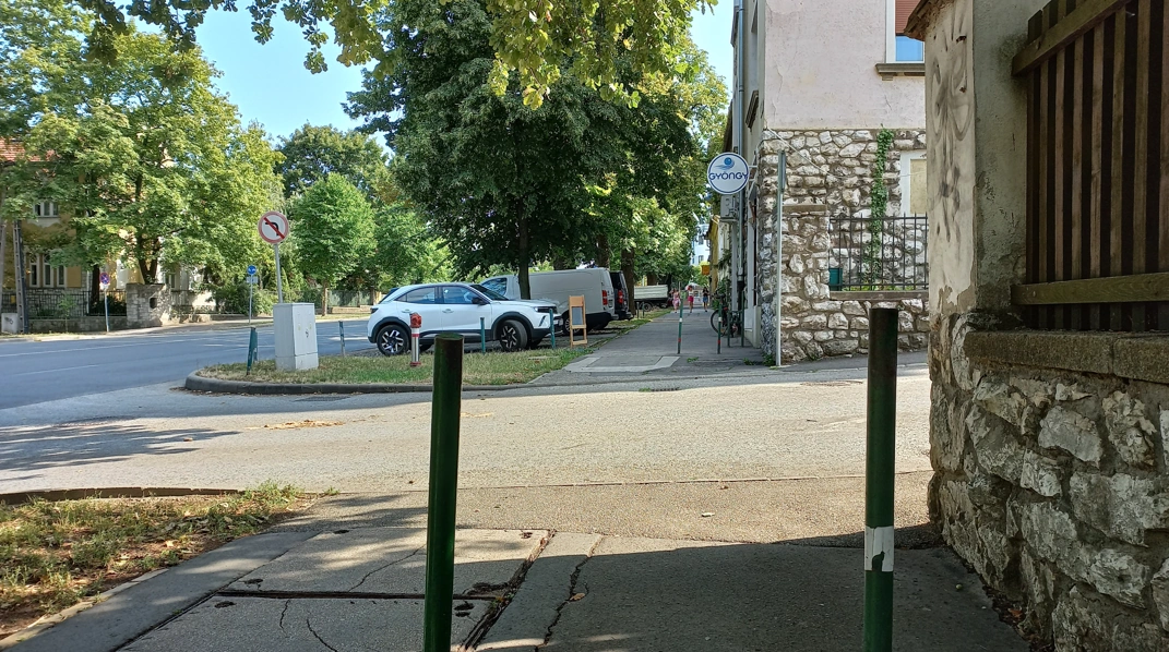 mikes_gorgey.png (1.37 MB)