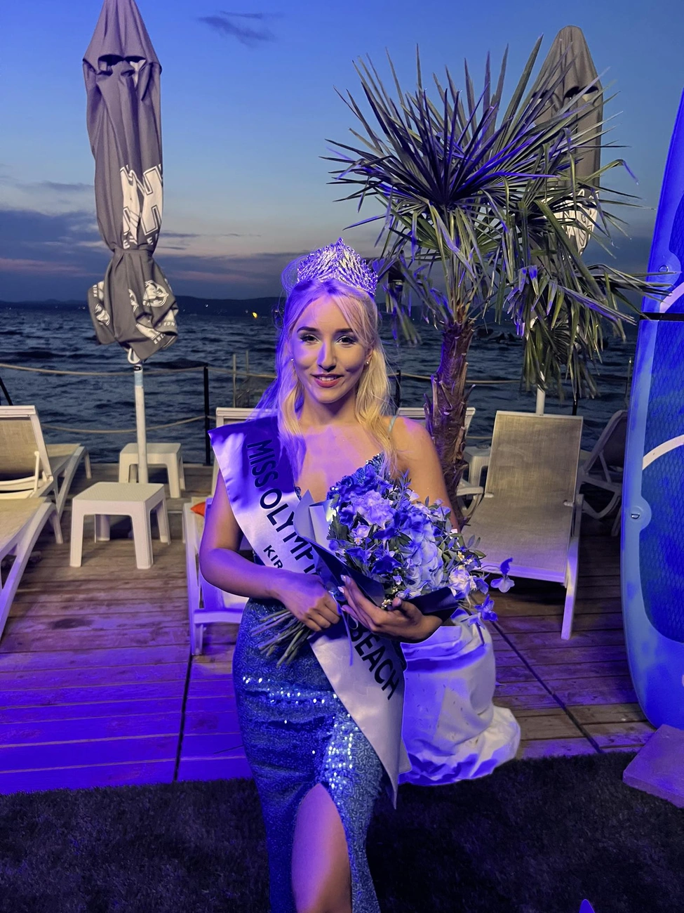 Koleszár Lili Balatonlellén, Facebook