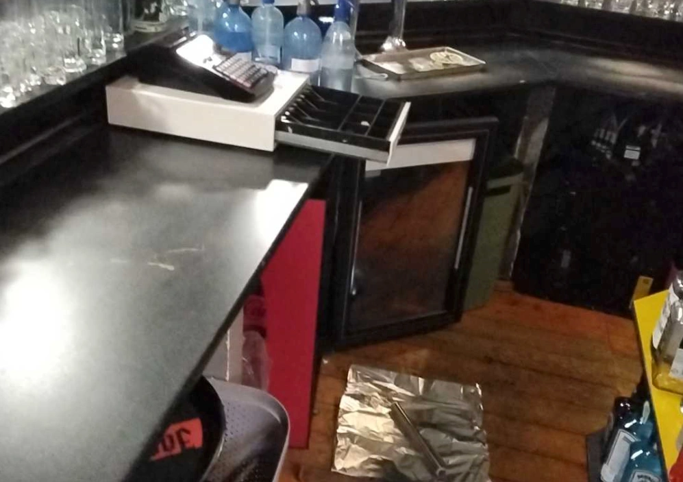 szórakozóhely tolvaj