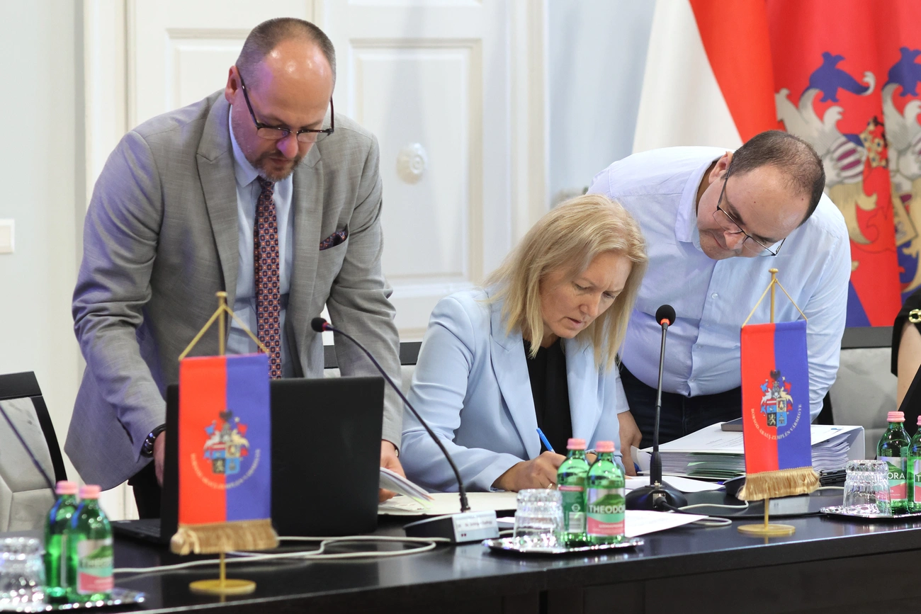 ve erre: kozgyules_250911ml-1.JPG