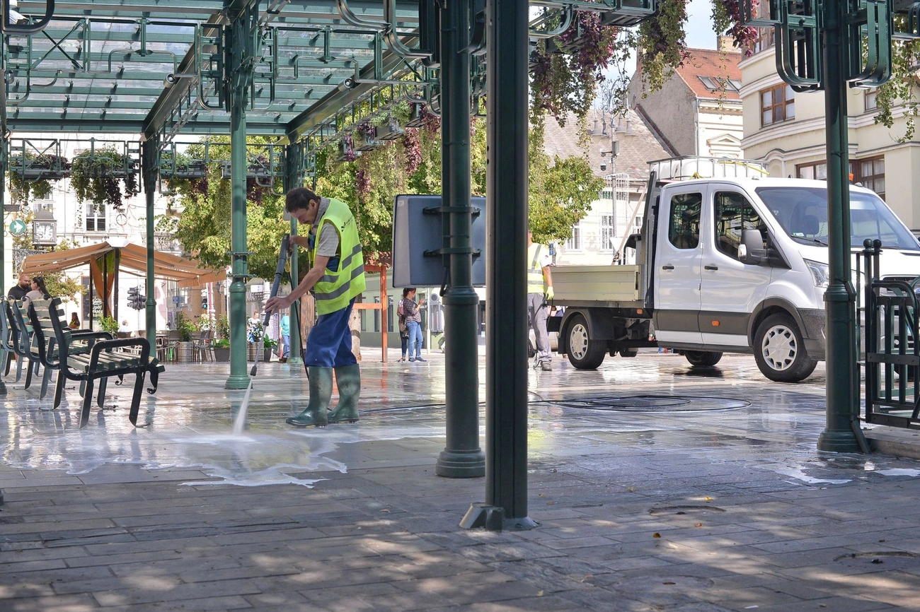 szinva_terasz_takaritas_20250923-ot_22.jpg szinva_terasz_takaritas_20250923-ot_22.jpg