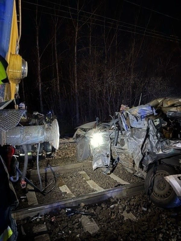 mav_baleset.jpg (98.12 KB)