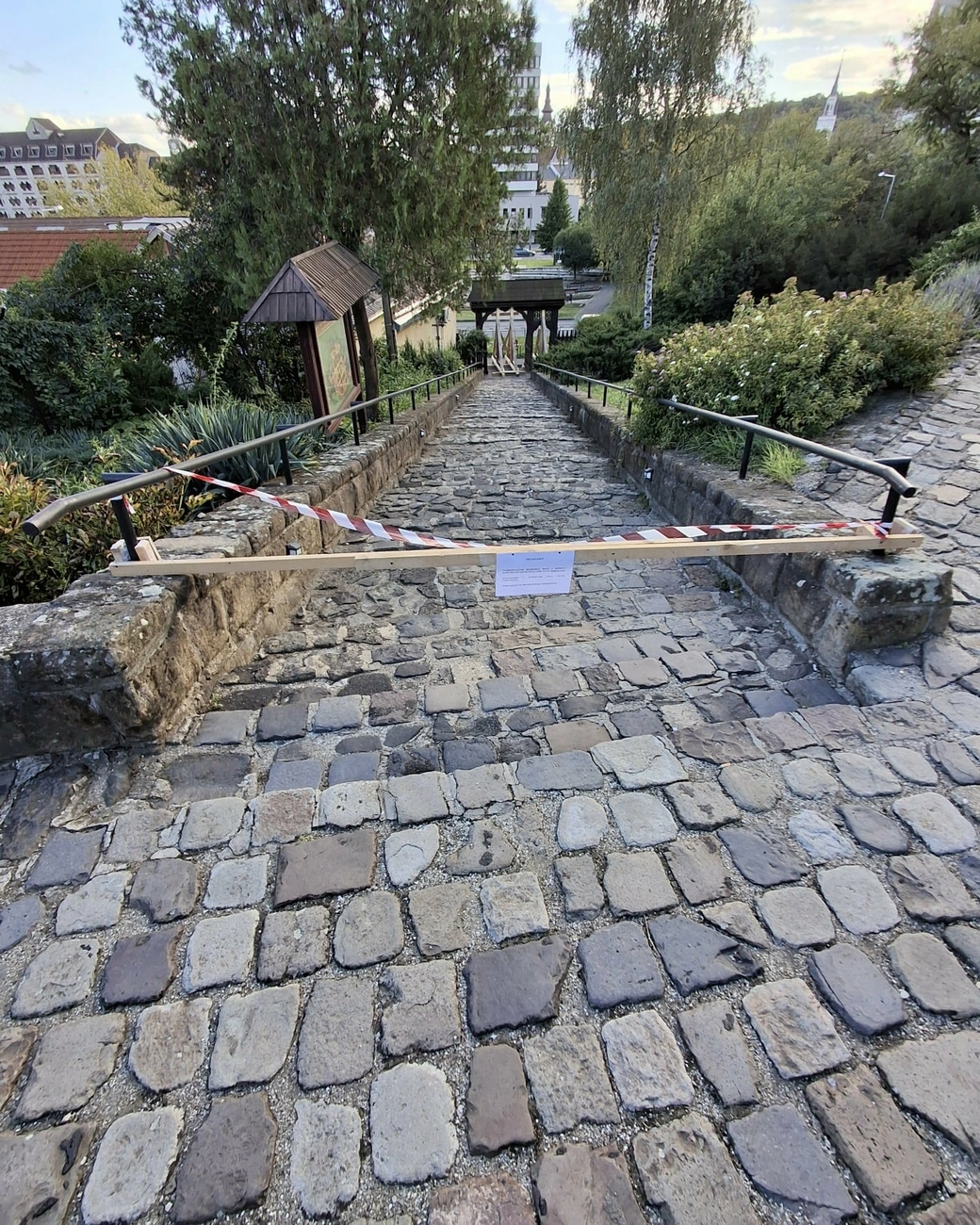 Bató-kapu felújítás, Facebook