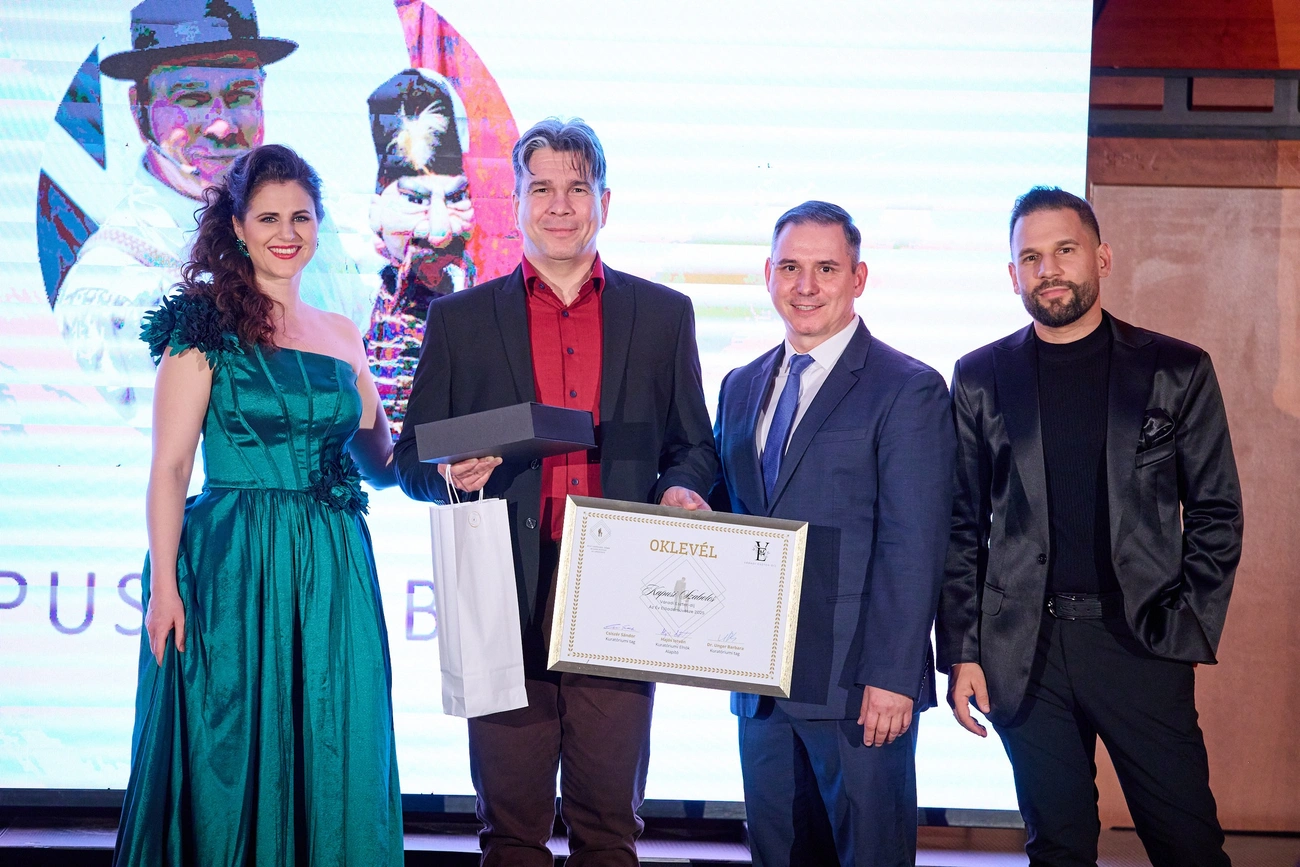 Kapusi Szabolcs előadóművész, bábszínész