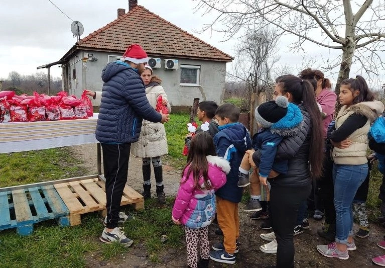 Mikulás csomag adományakció, Sütni Jó Alapítvány Fotó: Facebook