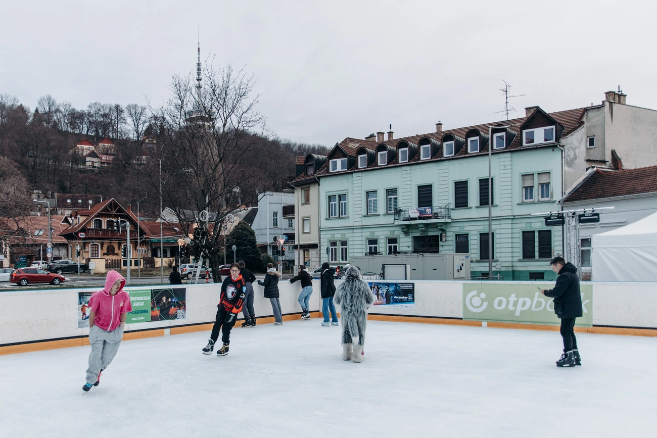 ogosz_adventi_fenyesk_start11_28-013.jpg (2.63 MB)