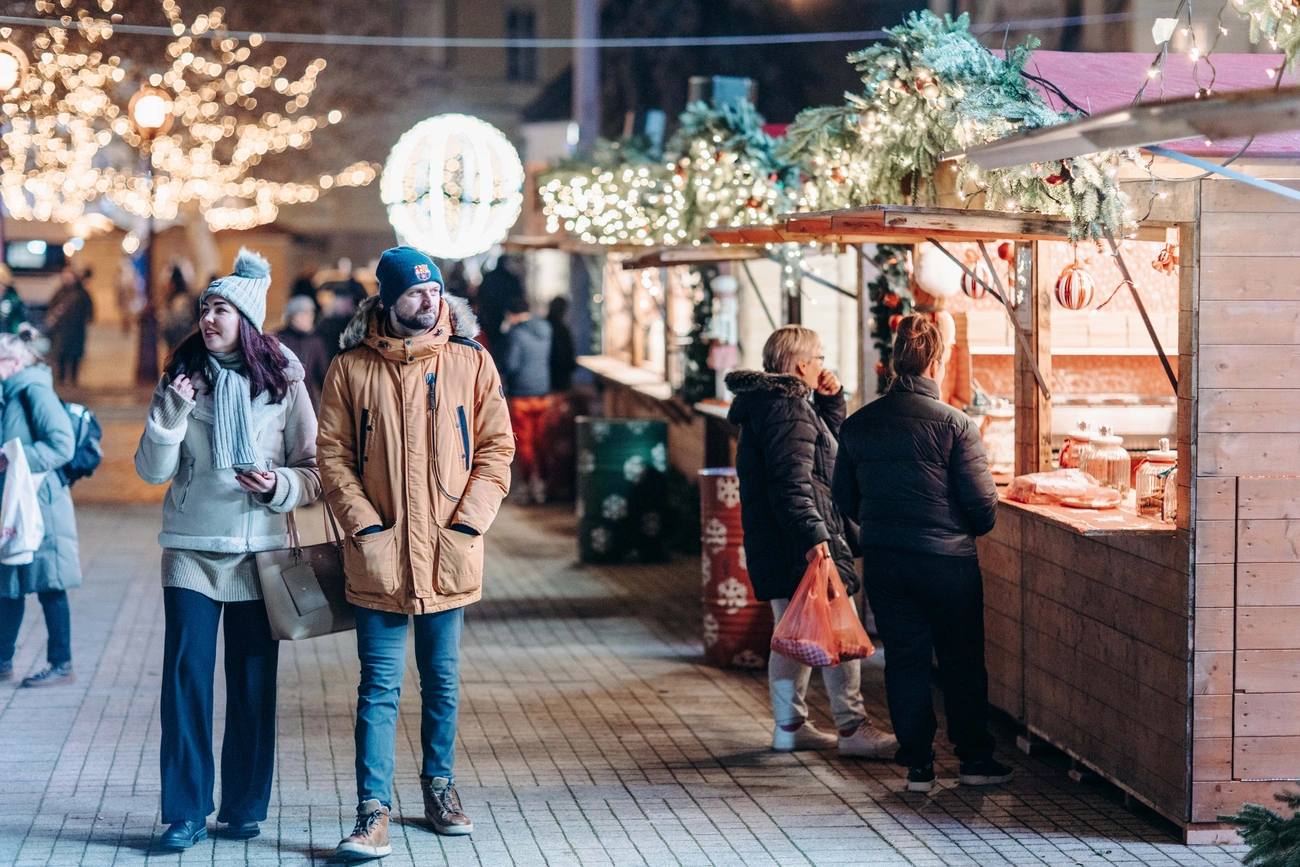 ogosz_adventi_fenyesk_start11_28-034.jpg (2.43 MB)