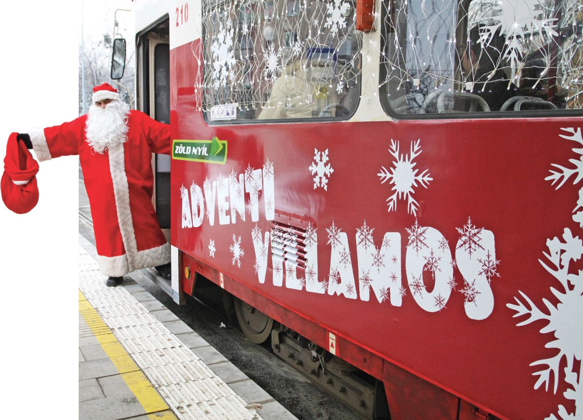 Az első adventi villamos 2012-ben. Minap-archív