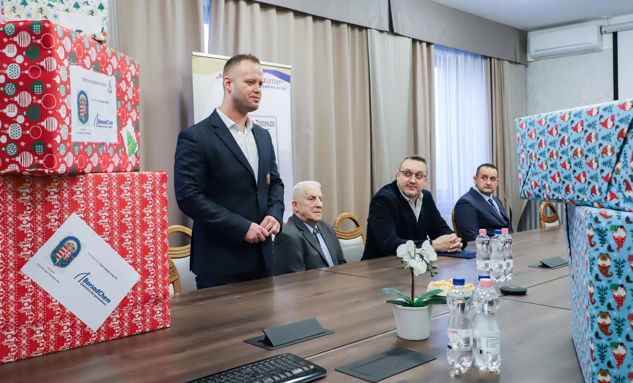 adományátadás a kórházban. Fotó: Mocsári László