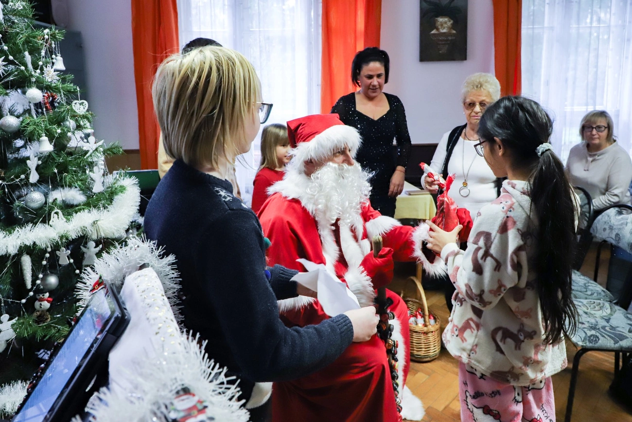 vakok_gyengenlatok_251220ml-3.jpg (453.97 KB)