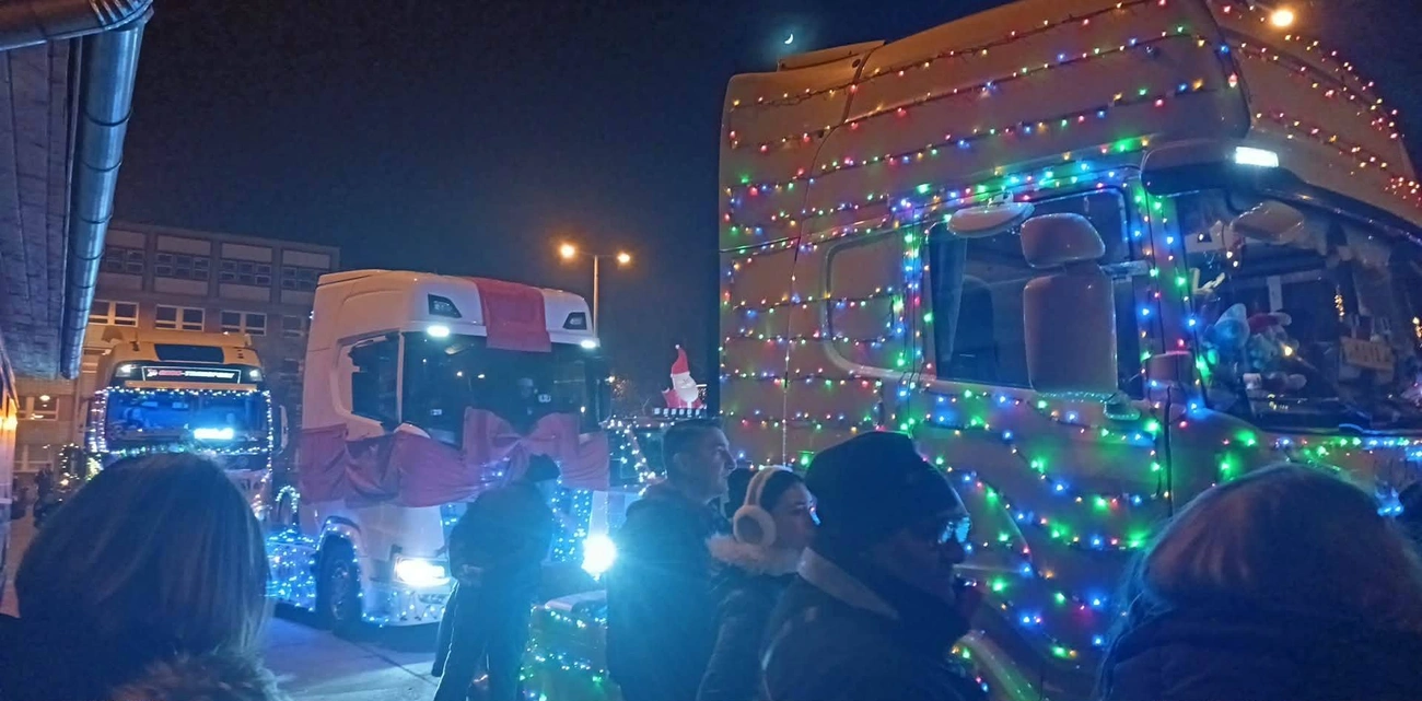 Miskolci Fényfelvonulás Ógyár 