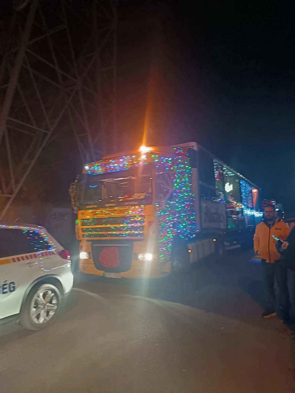 Miskolci Fényfelvonulás a Győri kapuban.