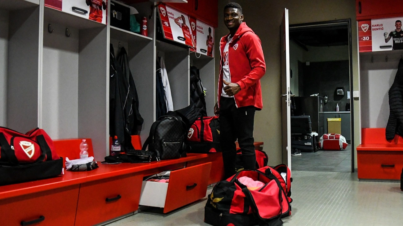 DVTK öltöző, Acolatse