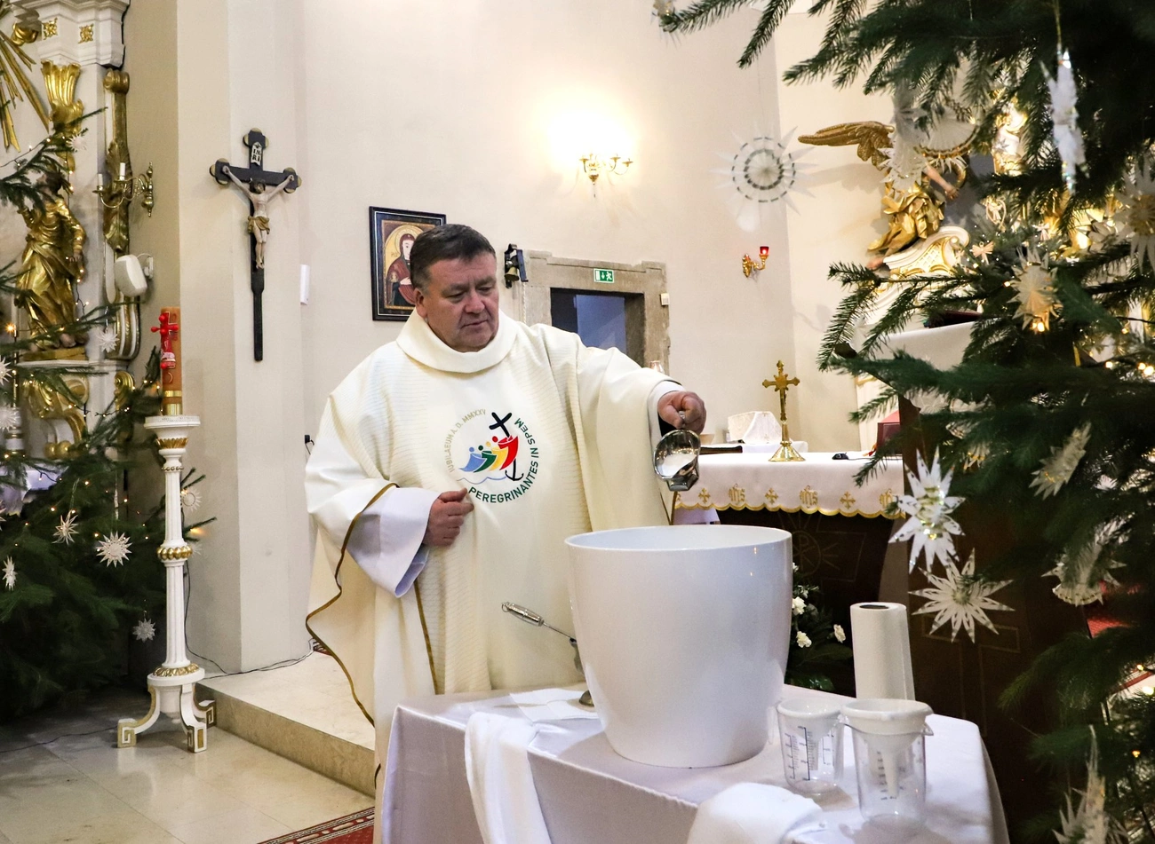 Vízkereszti vízszentelés Diósgyőrben. Fotó: Mocsári László