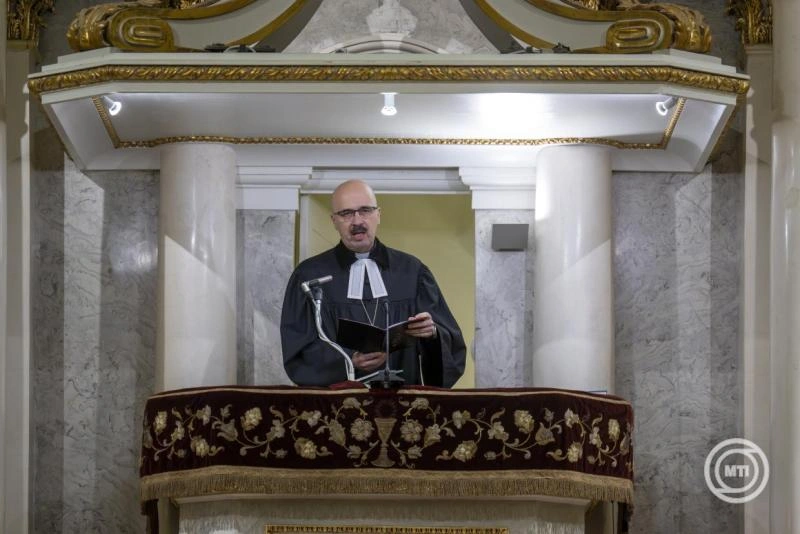 Kondor Péter evangélikus püspök az Ökumenikus imahéten, 2026. Fotó: MTI