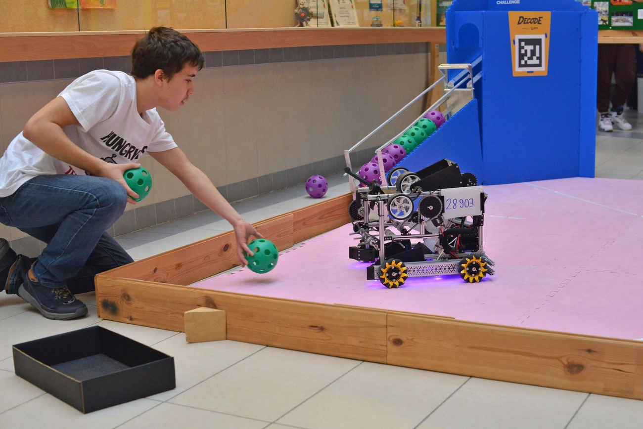 Avasi Gimnázium Lego robotika verseny. Fotó: Osztie Tibor