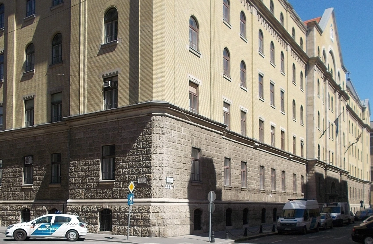 orszagos_birosagi_hivatal_szalay_utca_es_szemere_pal_utca_sarok-2019_lipotvaros.jpg