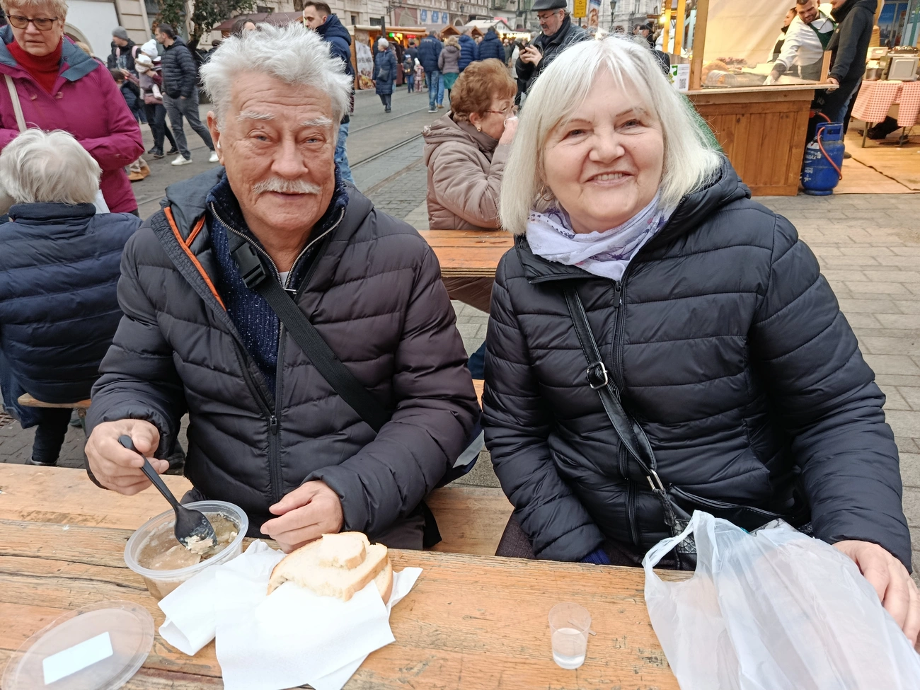 Mikó Tibor és felesége Tiszaújvárosból jöttek Miskolcra.