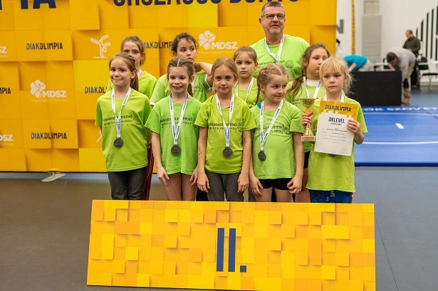 grundbirkózás lányok. Fotó: magánarchívum