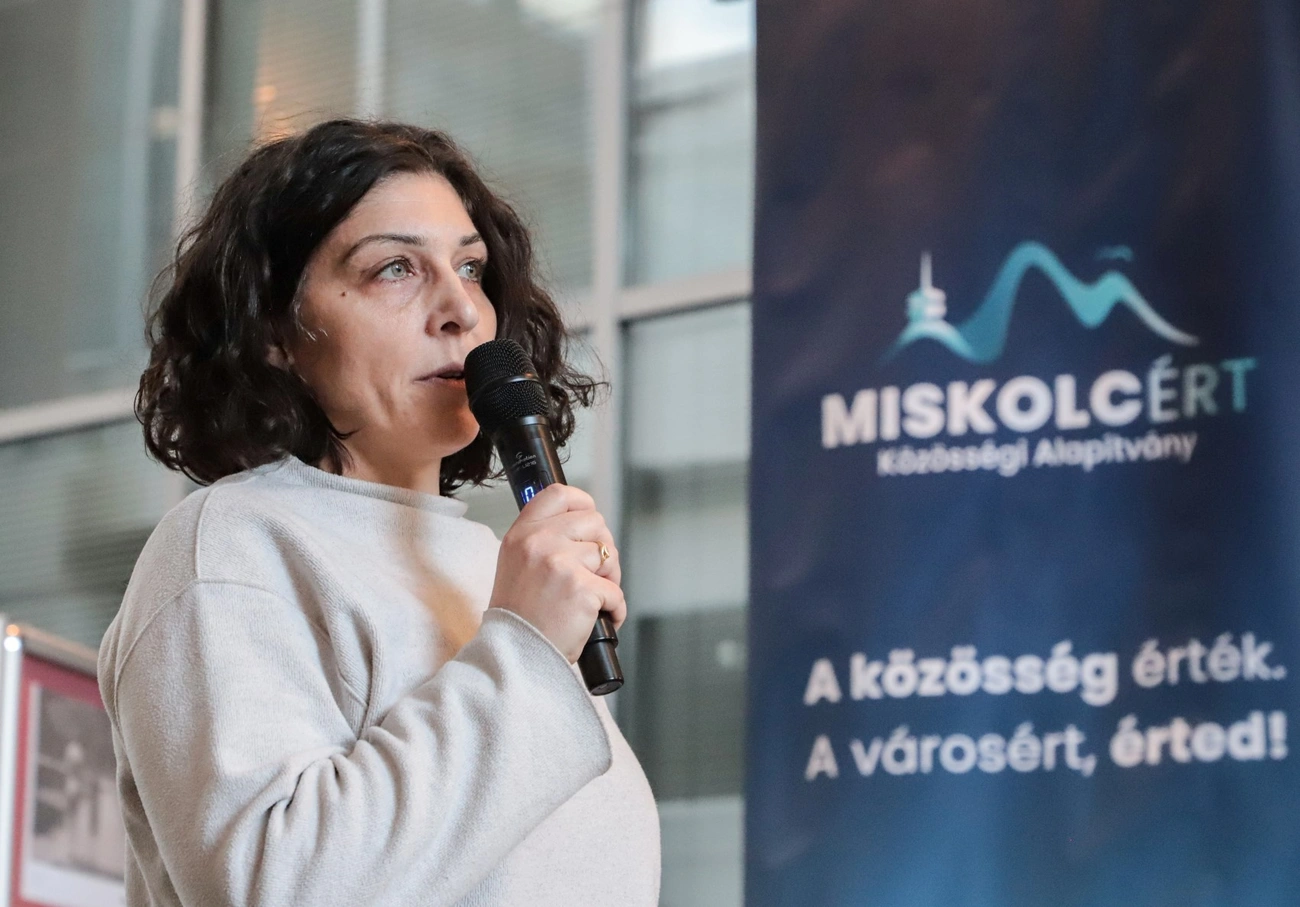 Mató Edina a kiállításmegnyitón. Fotó: Mocsári László