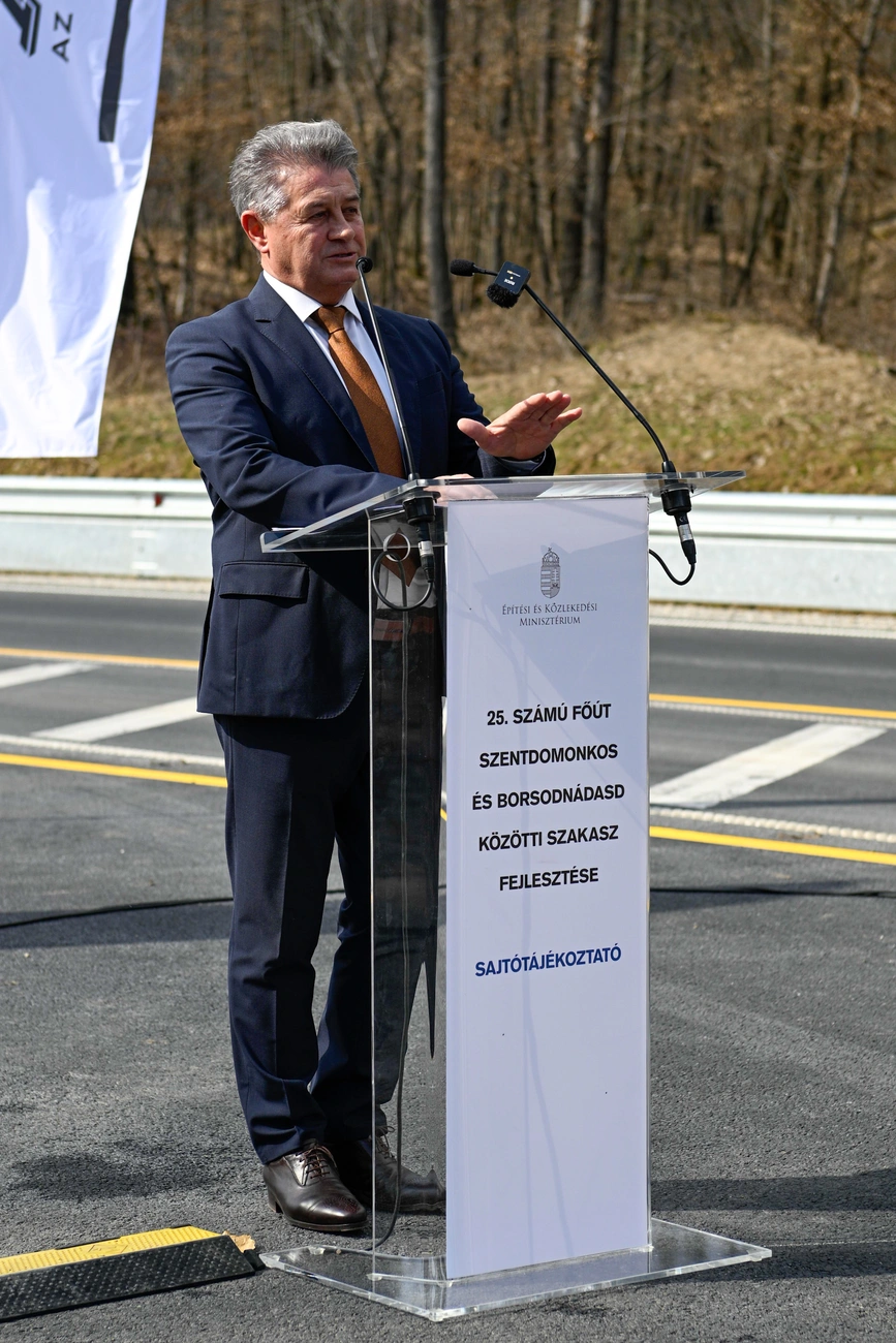 Tasó László. Fotó: Építési és Közlekedési Minisztérium