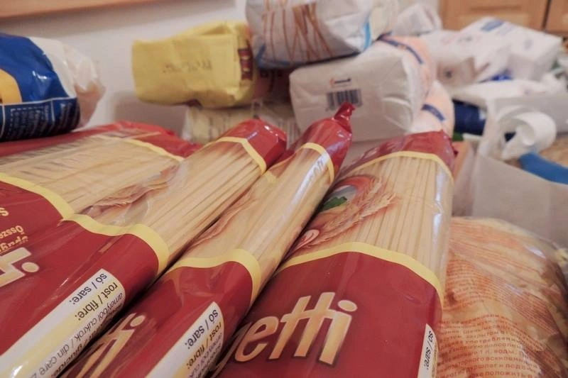 tartós élelmiszer. Fotó: Katolikus Karitász Facebook