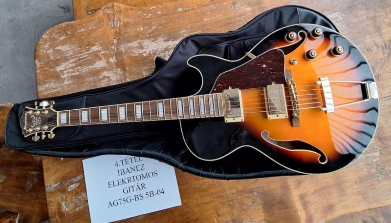 gitár NAV árverés