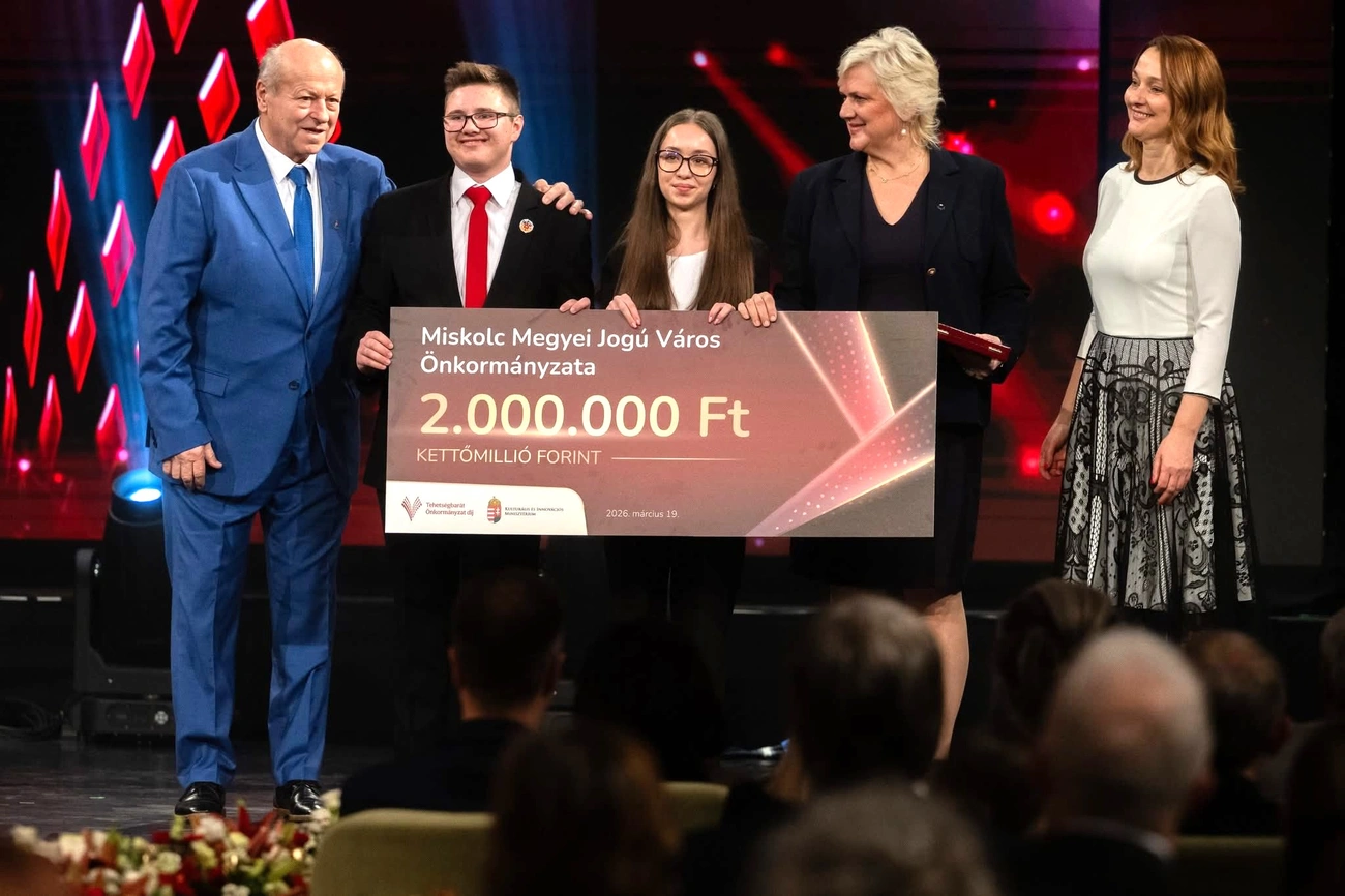 tehetséggondozó díj átadója. Fotó: Facebook