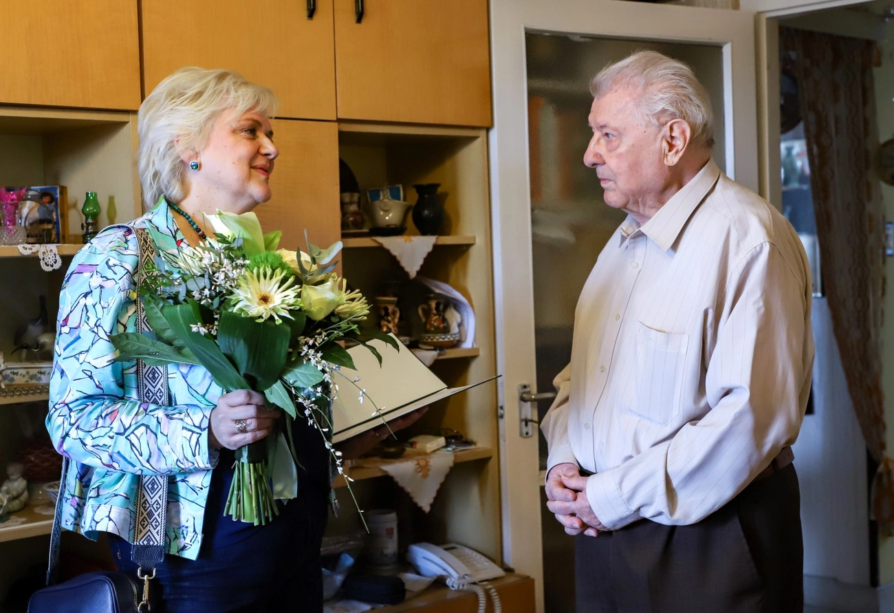 stenczl_imre_szepkoru_260401ml-1.jpg (381.07 KB)