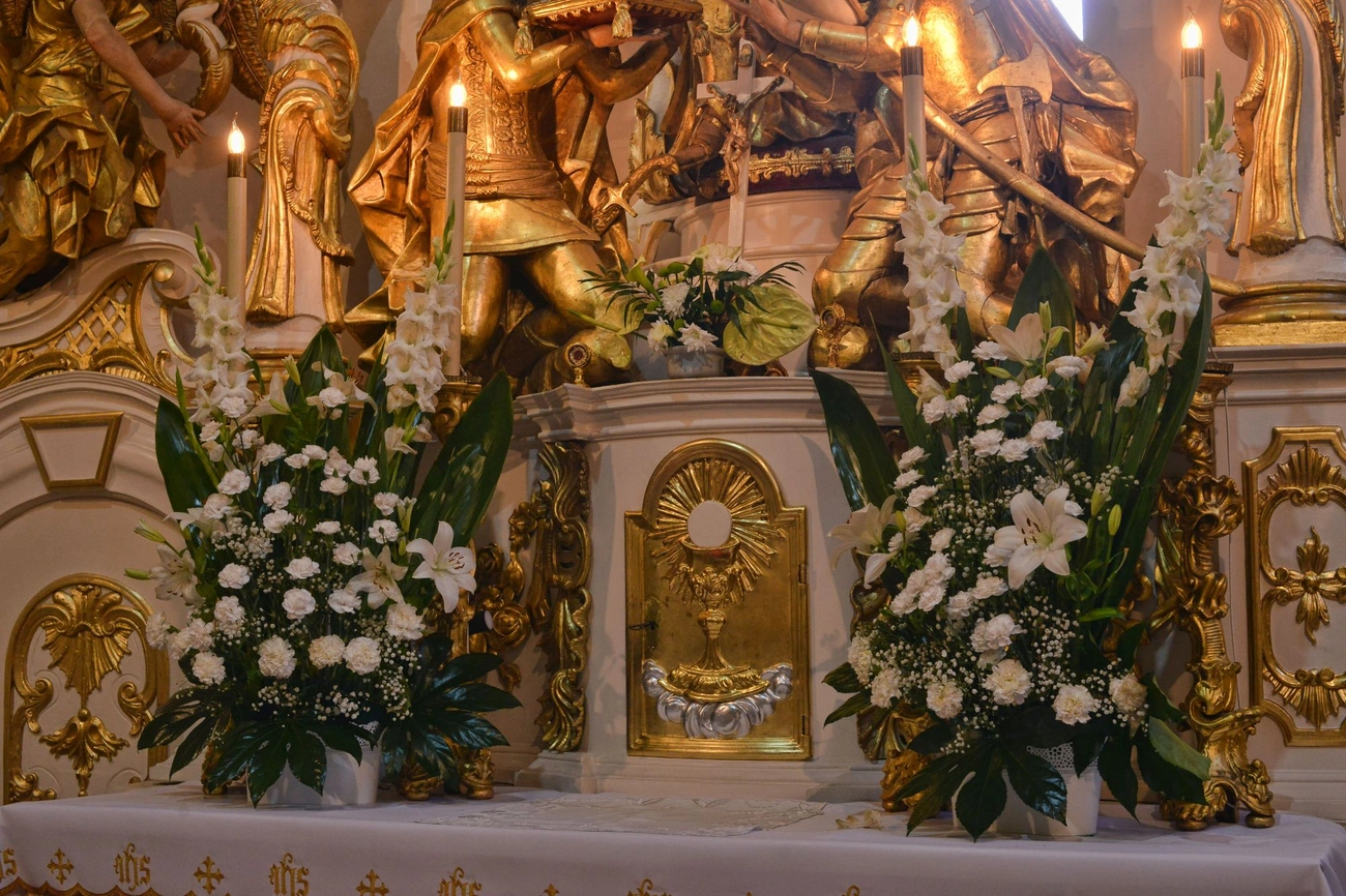 Szentségtartó a diósgyőri római katolikus templomban. Fotó: Osztie Tibor