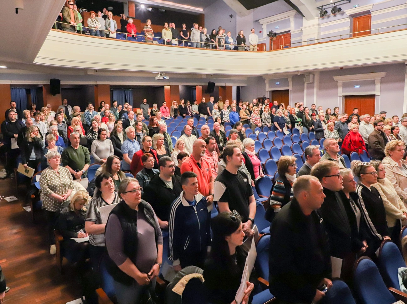 szavazatszámlálók