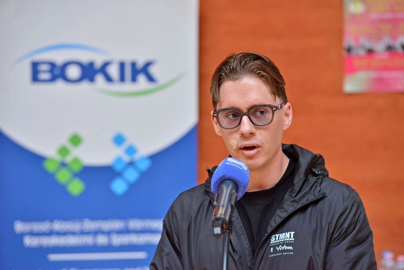 Jantek Tamás, Barber Shop Miskolc ügyvezetője a Kézműves Kupa sajttájon. Fotó: Osztie Tibor