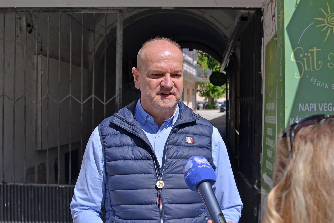 : kapualj_festes_ujrainditasa_20260428-ot_03.jpg