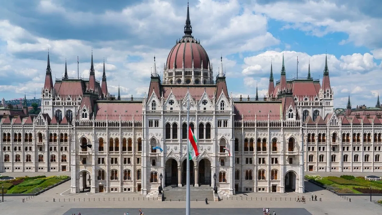 parlament.webp