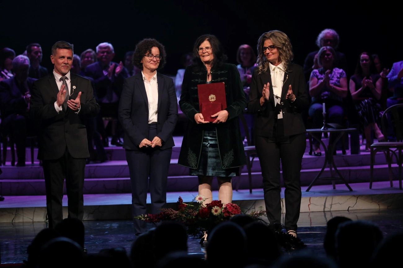 Csák Csilla díjazott az ünnepi közgyűlésen. Fotó: Juhász Ákos