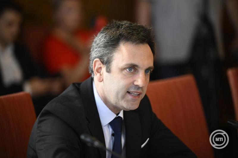 alaptörvény módosítás. Fotó: MTI