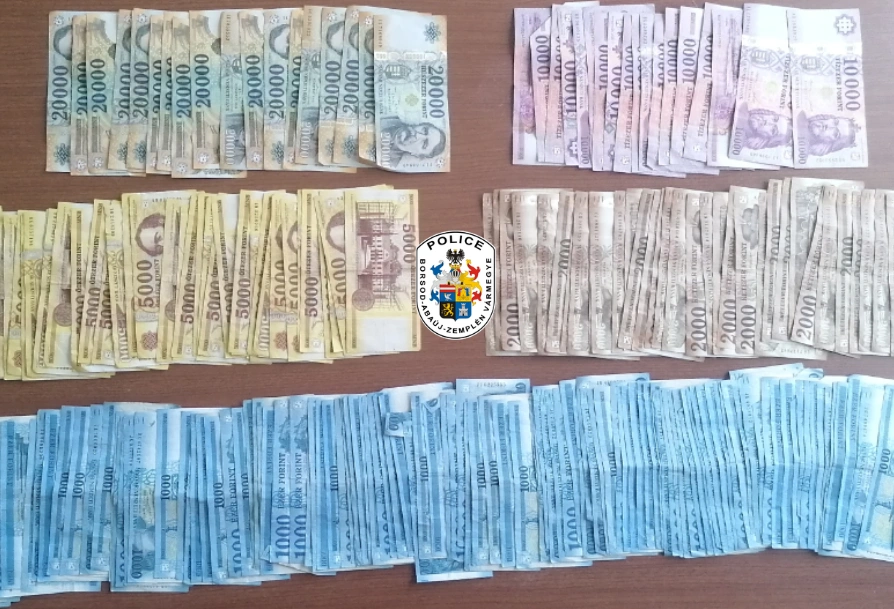 1 millió forint