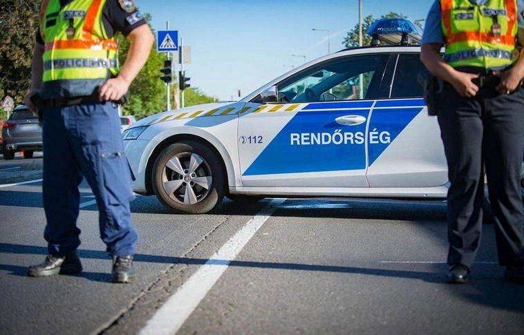a_rendorseg_is_keszul_az_ujpest-diosgyor_meccsre_friss_police_1120.jpeg.webp