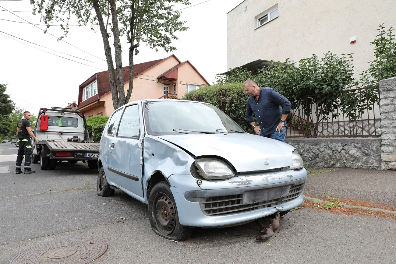 Roncsautó. Fotó: Juhász Ákos