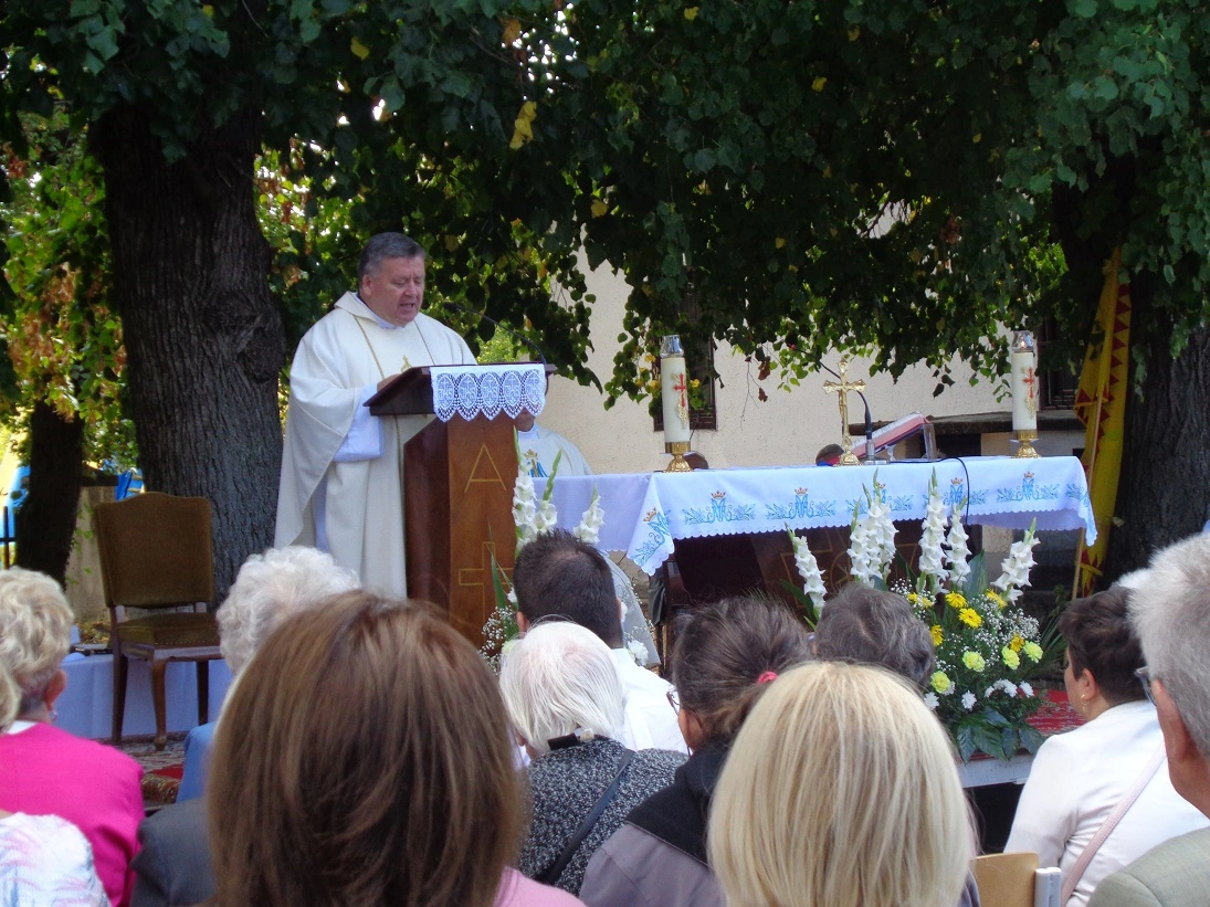 Szabó József atya, a diósgyőri Mária-búcsún. Fotó: Detzky Anna
