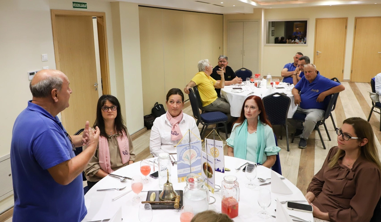 Rotary adományátadás Babaháznak. Fotó: Mocsári László