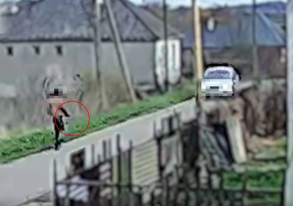 karóval a kezében támadt a sofőrre