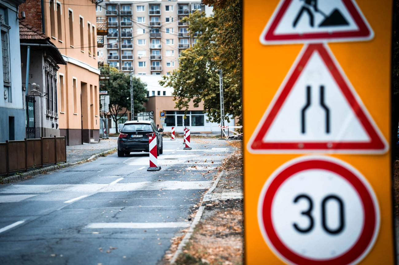 kiss_hunyad_vizvezetk_csere_261011_hcs-7.jpg