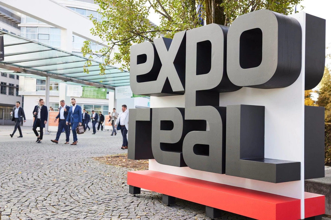 expo_real_munchen_tszj_261007_facebook.jpg