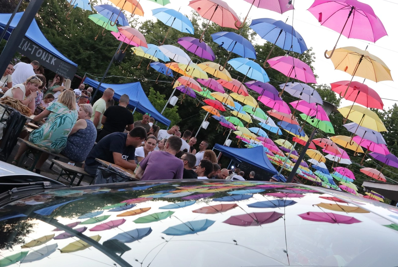 Gasztro Centrum terasz buli