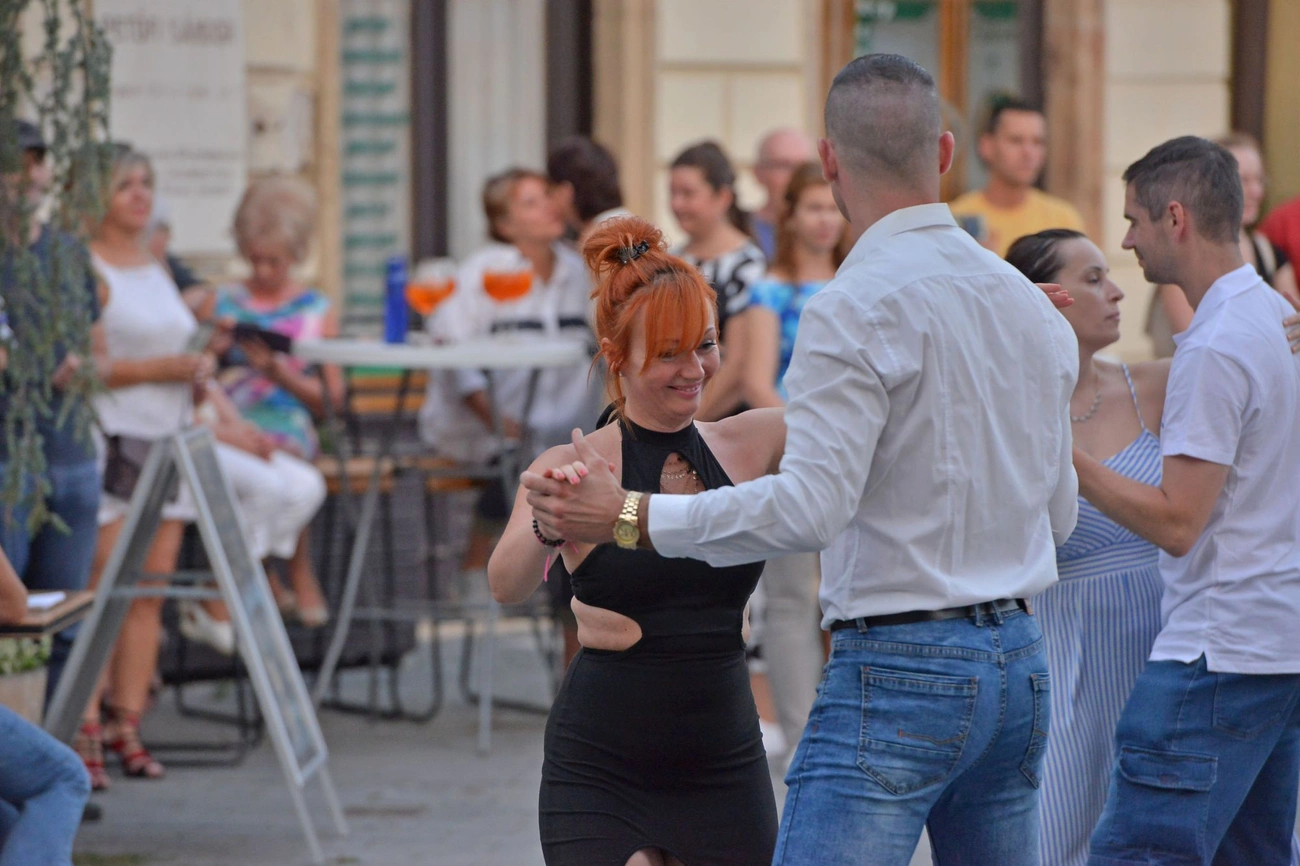 Bachata táncest VH5