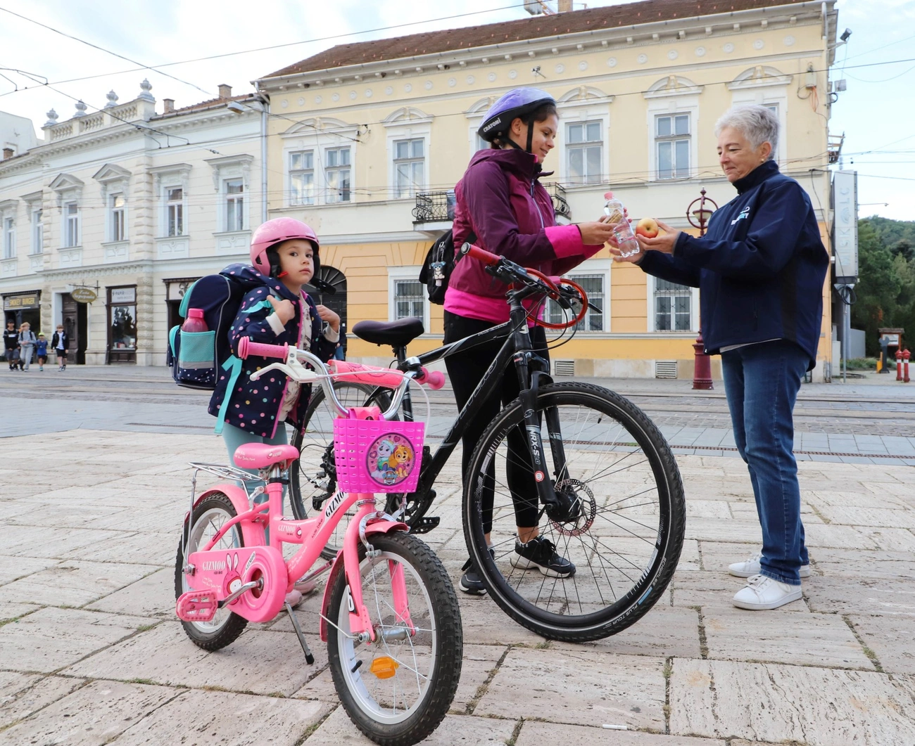 Eljutási verseny és bicajos reggeli