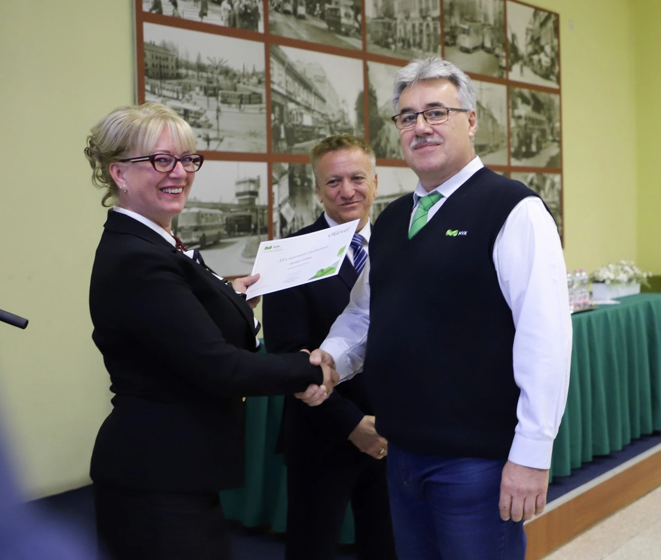 MVK járművezetők ünneplése