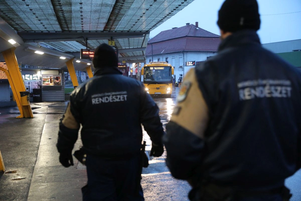 Rendészeti ellenőrzés a Centrumnál. Fotó: Juhász Ákos