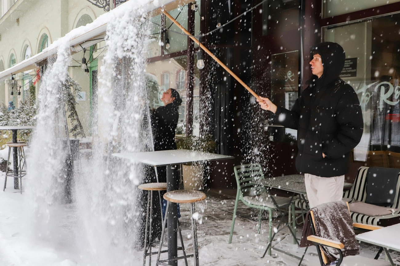 Újabb havazás érkezett kedden